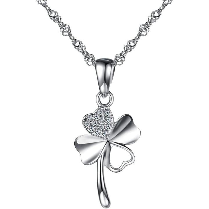 Women's necklaces in the shape of a four-leaf clover, necklace with four-leaf clover pendant for women