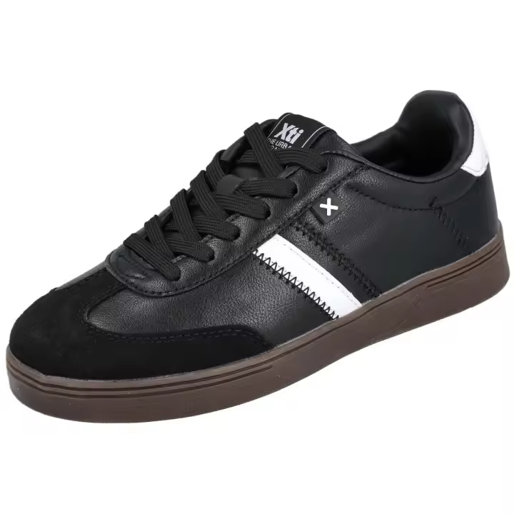 Zapatillas XTI Md151118 para niños en color negro - 1