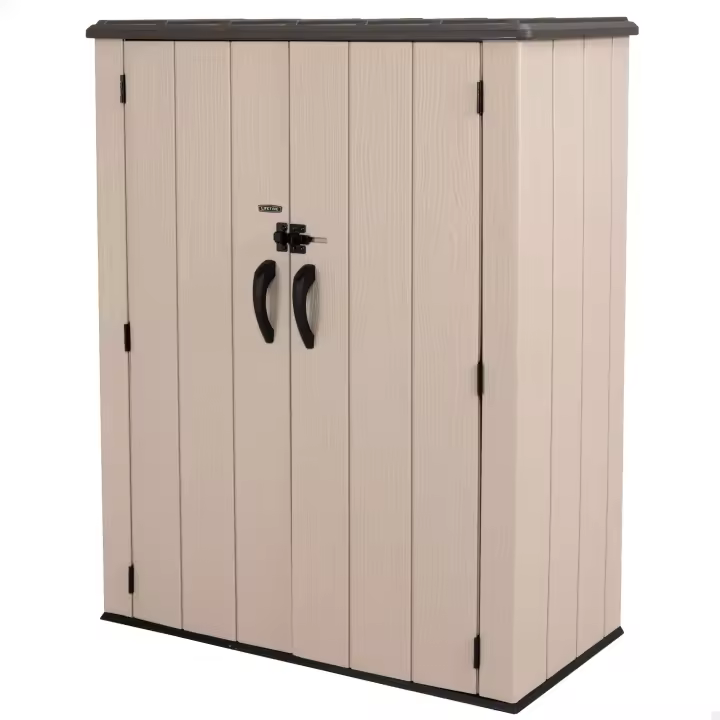 Lifetime - Armario exterior vertical Rough Cut™ 1.500 L, polietileno HDPE texturizado, con suelo, doble puerta con cierre para candado (n/i), estructura reforzada, estantes interiores ajustables, resistente a la intemperie, ideal para almacenamiento - 1