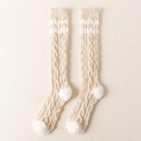 Calcetines De Velours Coral Para Mujer Con Plumas Gruesas Calcetines Térmicos Para Dormir Medio Cilindro Aislantes De Invierno - details 17