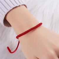 Pulsera Ajustable De Hilo Rojo Para Mujeres Y Hombres Hecha a Mano Con Nudos Budistas De Tíbet Pulsera De Oración De Sueños Joyería De Amistad Regalo - details 7