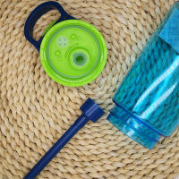 Botella De Agua 480ml Para Niñas Con Tapa Y Pajita Portátil Para Viajes Y Gimnasio Deporte Y Fitness Bebida Fría Y Jugo - details 17