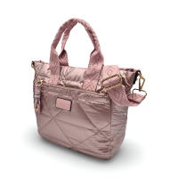 Bolso impermeable de amplia capacidad con varios bolsillos. Temporada Otoño-Invierno 2024. Asas de mano y bandolera regulable de nylon. Disponible en varios colores. - details 3