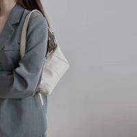 Bolso De Hombro Para Mujer Con Diseño De Nicho Y Cierre De Cremallera Retro De Cuero PU Bolso De Mano Con Compartimento Interior Estilo Baguette - details 2