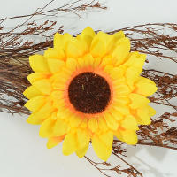 10Pcs Flores Artificiales De Seda Daisy Y Girasol 9CM Para Boda Fiesta Decoración De Hogar DIY Corona De Flores Y Scrapbooking - details 3