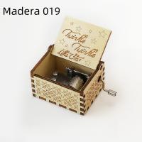 Caja de música manual de madera, con tallado retro (o talla antigua) - Regalo de cumpleaños con impresión a color - details 35