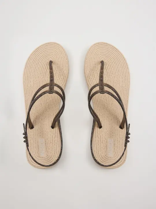 Chanclas dedo con tiras brillantes, plantilla texturizada y suela EVA ligera y flexible INSIDE - 1