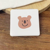 Espejo De Maquillaje Portátil Doble Cara Pequeño De Peluche Oso Cartoon Para Mujeres Herramientas De Cosméticos - details 4