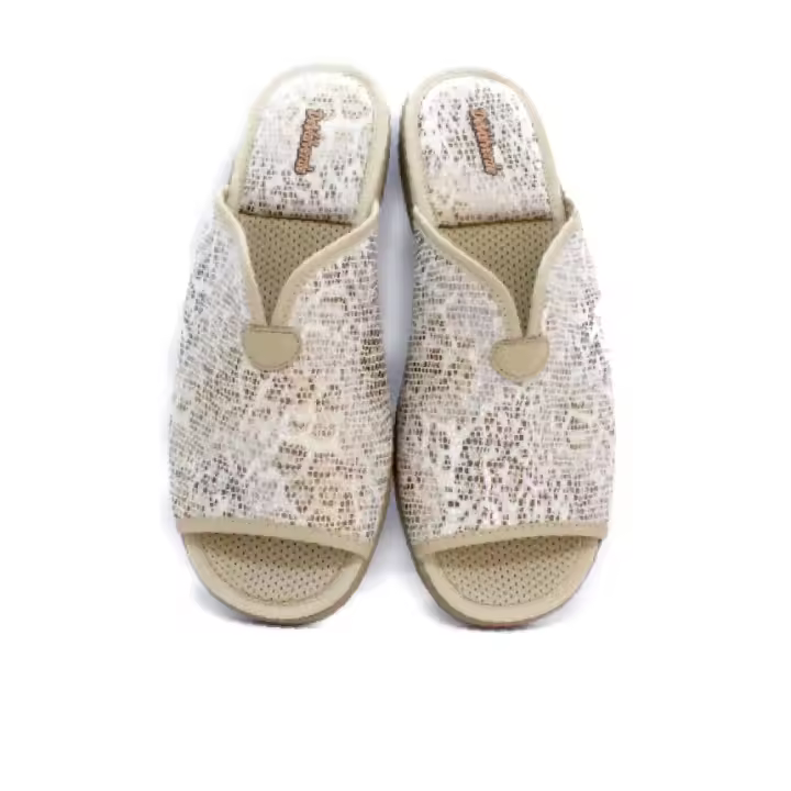 Shoes Zapatilla Casa marca Devalverde para mujer en color beig - 1
