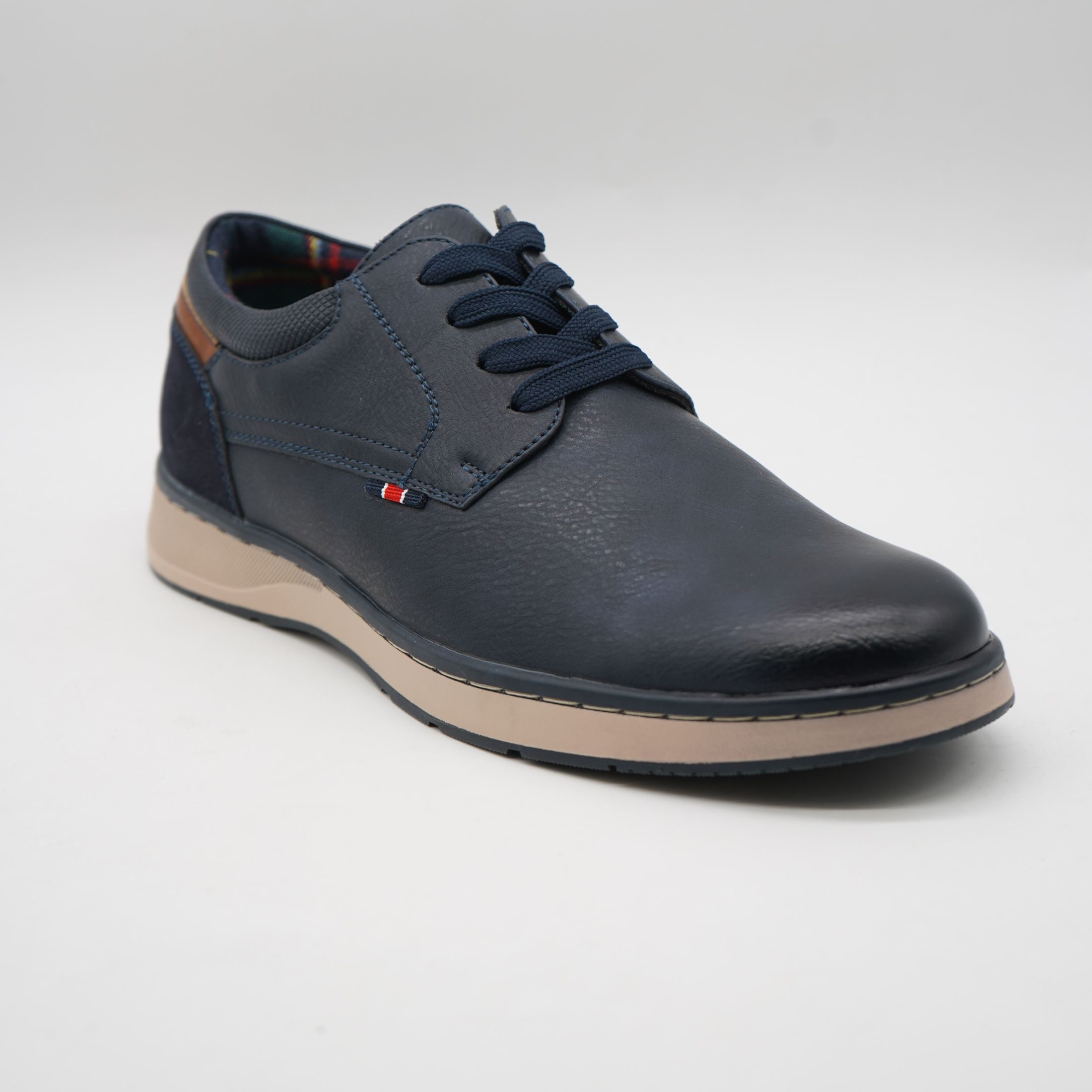 Virucci - Zapatos Casual de Hombre Cómodos Modernos VRAE-76 disponible en Cuero, Marino