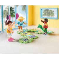 PLAYMOBIL family fun, Kids Club (70440) club infantil, con juegos para niños - details 1