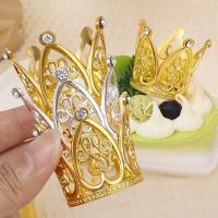 Mini Corona De Pastel Decoración De Boda Cumpleaños Para Niños Adorno De Cabello Con Tiara De Perlas Tamaño a 4.1*3.4*3.1cm - details 0