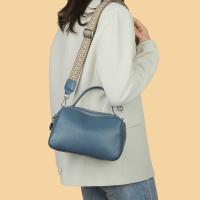 Bolso De Hombro Para Mujer De Cuero Genuino Estilo Casual Con Correa Ancha Y Comodidad Gran Capacidad Color Blanco Negro Caqui Azul - details 16