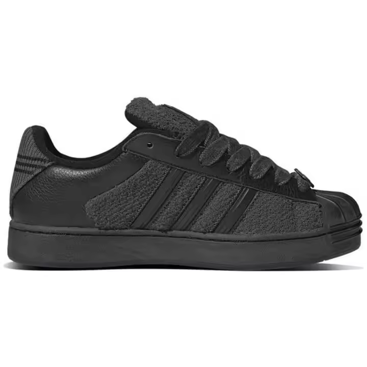 Zapatillas Adidas modelo Disney Mickey Mouse Superstar ST para hombre y mujer en color Negro - 1