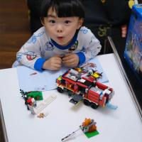 Vehículo De Incendio De La Serie Ciudad 502 PCS Con Rojín Agua Y Escuadrón De Bomberos Para Niños Juguetes De Construcción De Bloques Compatible Con Lego - details 0