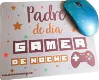Alfombrilla de ratón para papá "Padre de día, gamer de noche". Aires Nuevos. Regalos. Día del padre. Original. Personalizados. Diseños propios.  Un regalo que no falla. Porque papá se lo merece. - details 0