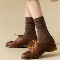Calcetines De Mujer Estilo Coreano Medio Tubo Color Sólido Casuales Para Otoño E Invierno Calientes Calcetines De Piel - details 1
