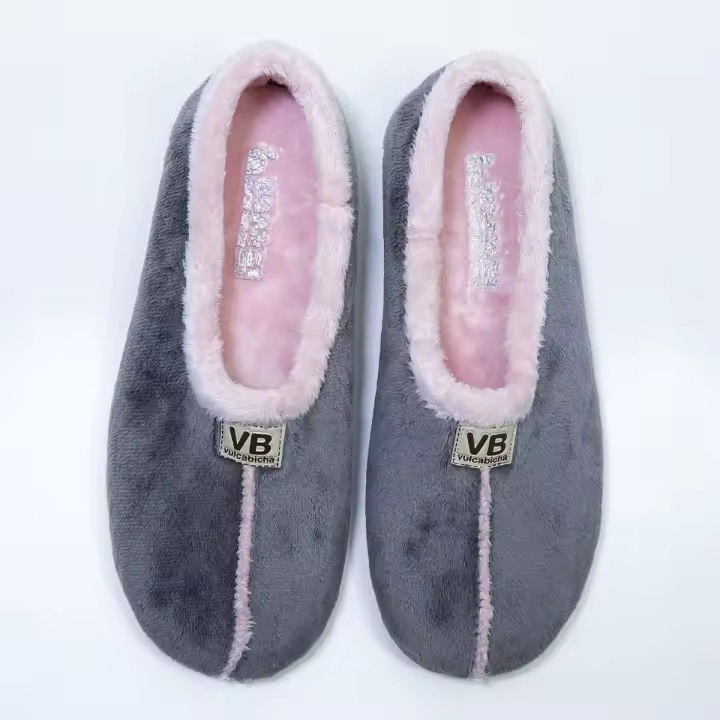Zapatilla de Casa Cerrada VULCA-BICHA para Mujer en Suapel con Suela Antideslizante - 1
