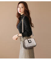 Bolso Bandolera De Mujer Con Hebilla Cuadrada Capacidad Grande Estilo Casual Lujoso Diseñador Bolso De Mano Para Viajes - details 8