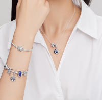 PANDORA Moments - Pulsera asimétrica de cadena de serpiente con cierre de estrella, pulsera con dije para mujer, plata de ley con circonita cúbica transparente, con caja de regalo - details 0