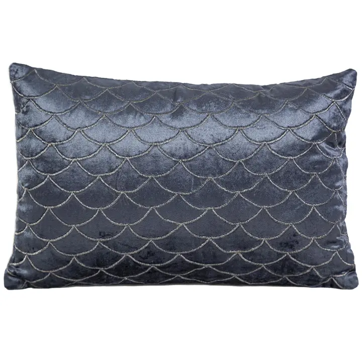 Cojin terciopelo bordado Poliester 100% Azul noche 45x30x10cm. El mejor complemento para tu hogar. - 1