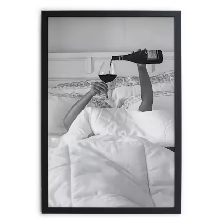 RNT X REALLY NICE THINGS Cuadro Enmarcado con Marco Negro - 40x30 Vino Despierta - 1