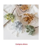 50Pcs Rosas De Seda Artificiales Para Decoración De Navidad Casa Comedor Vaso Jardín Exterior Decoraciones De Boda Bouquet DIY Venta Caliente - details 5