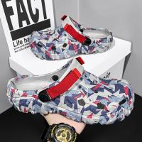 Nuevos Sandalias De Verano Para Hombres 2024 Zapatillas De Jardín Al Aire Libre Clogs Casual Moda Lujo Zapatos Cómodos Para El Hogar Tallas 40-47 - details 18
