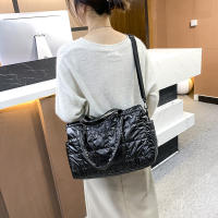 Bolso De Hombro Yogodlns De Lujo Espacio Padded Capacidad Grande Impermeable Nylon Para Viaje Bolso Cruzado De Poliéster Lining Para Mujer - details 8