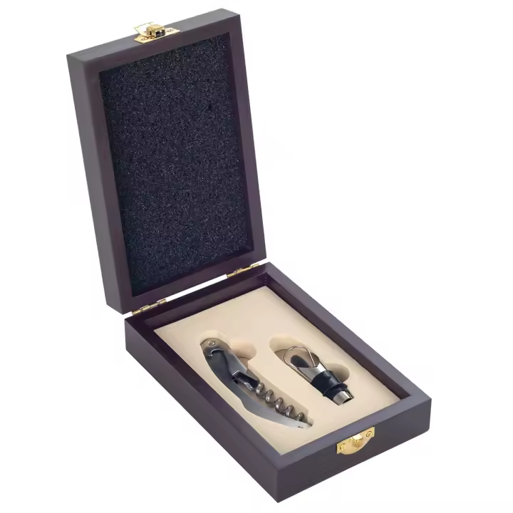 CAPRILO REGALOS & DECORACIÓN Elegante Caja Set de Vino Decorativa de Madera con 2 Accesorios. Sacacorchos. Abrebotellas. Regalos Originales. Menaje de Cocina. Decoración Hogar. 17 x 11 x 4 cm - 1