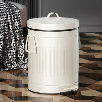 Cesta De Basura Redonda 5L Pedal Silencioso Estilo Romano Decoración De Habitación Caja De Limpieza Familiar Ecológica Metálica - details 10