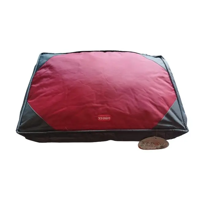 Colchoneta para mascotas impermeable y anti manchas con acabado en color rojo Morfeo XT Dog - 1