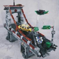 Juguetes De Bloques De Construcción Clásicos Serie Última Batalla Del Puente Figuras De Ciudad Héroe De Red Regalo De Cumpleaños Para Niño 1156 Piezas - details 2