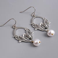 Pendientes Colgantes De Perla Imitación Retro Para Mujer En Plata Metálica Con Colores Multicolores Y Flor De Enamel Joyería Clásica - details 3