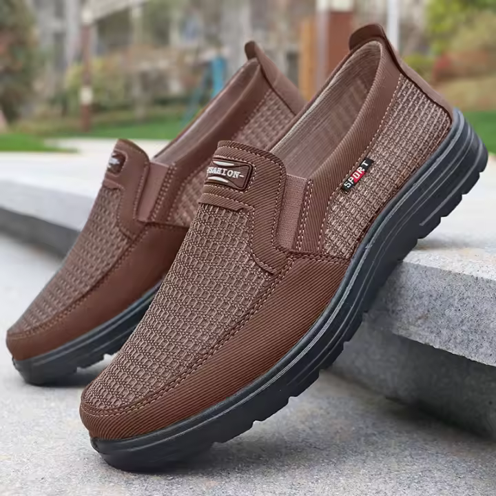 Zapatos de malla de verano de gran tamaño para hombre, nuevos zapatos de tela para hombre, zapatos casuales sin cordones transpirables de tela de poliuretano. - 1