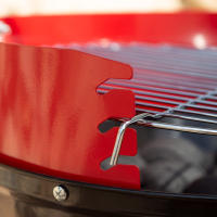 Aktive Barbecue - Barbacoa redonda con patas, 37,5x38,5x70 cm, de carbón, de metal, para jardín, para exterior, cortavientos, con parrilla, color rojo - details 2