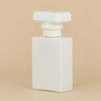 Botella De Perfume Reutilizable De 50ml Cuadrada En Colores Negro Y Blanco Empaque Cosmético Vacío Para Rellenar Con Perfume - details 2