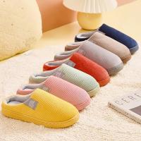 Zapatillas de casa de fondo suave y grueso para hombre y mujer, pantuflas de felpa para el hogar, zapatillas térmicas antideslizantes para interiores, Invierno - details 0