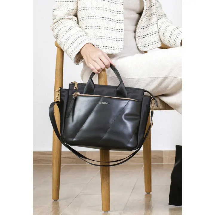 BOLSO CON ASAS CASUAL ETIKA GRETA 02 B30114 NEGRO - 1