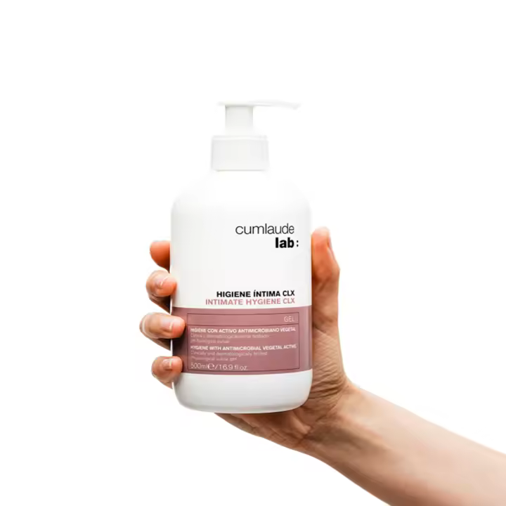 Cumlaude Lab Higiene Íntima CLX 500ml  Con Clorhexidina, Postbióticos y Complejo Antimicrobiano Vegetal  Acción Higienizante y Protectora - 1