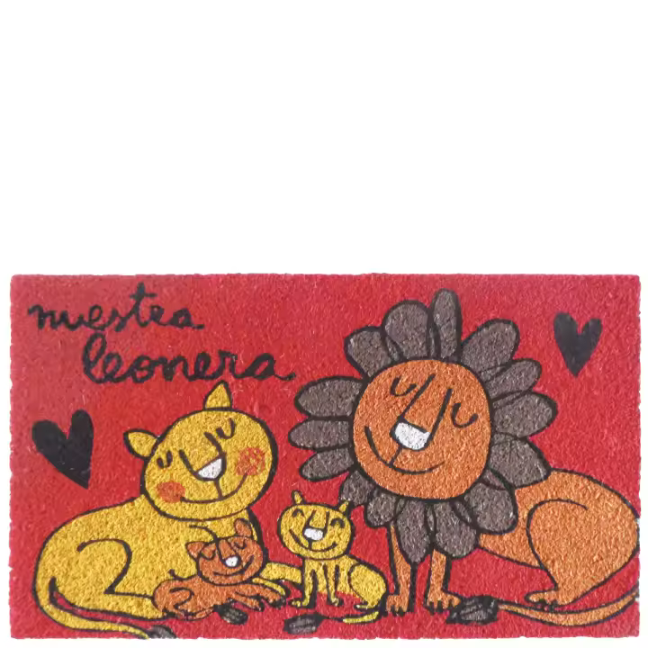 LAROOM - Felpudo rojo "nuestra leonera" - El Felpudo Original - Felpudo antideslizante de alta calidad - Alta resistencia - Colores brillantes - Diseño original - Medidas: 40x70xH1,8cm - 1