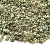 50g/Pack Piedras Naturales Demantoid Garnet Chips Cristales De Quartz Mineral Especímenes Coleccionables Hechicero Decoración Para El Hogar Gemas Crudas - details 0