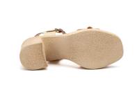 FX-2579 Platino Hecho en España Sandalias Mujer Piel Platino Tacón Hebilla Numeración: 35-41 Marca: JAM Sandalias de tacón en tonos marrón y dorado, con un diseño sofisticado y detalles trenzados en la parte delantera. Fabricadas en piel - details 3