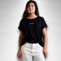 Camiseta Básica Negra Anabel Lee - "Actitud +" Bordado en Manga - details 7