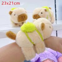 Brazaletes De Peluche Capybara Kawaii Con Anillo Para Mano Juguete Divertido Para Niños Animal De Peluche Suave Para Adultos Y Adolescentes - details 7