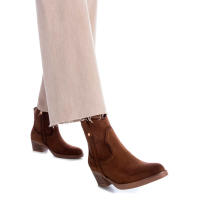 Botín de Mujer XTI 142039 en Antelina Camel con Tacón de 5 cm y Cremallera Lateral - details 1
