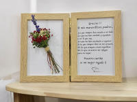 Regalo para los padres con mensaje y ramo de flores naturales preservadas y secas detalle para bodas aniversario día de la madre marco de madera doble mensaje de agradecimento a nuestros padres - details 2
