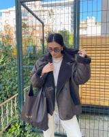 TRAFZA Chaqueta De Moda Invierno Para Mujer Marrón Oscuro Con Bolsillos Y Cuello En V Estilo Retro Elegante Con Botones - details 3
