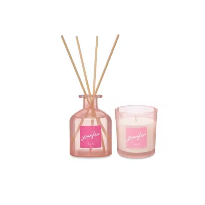 Bellas Extensiones- Ambientador Mikado con Varillas Peonia 250 ml. + Vela Vaso de cristal aroma Peonia 120g, Acorde. Perfume para el hogar - 1