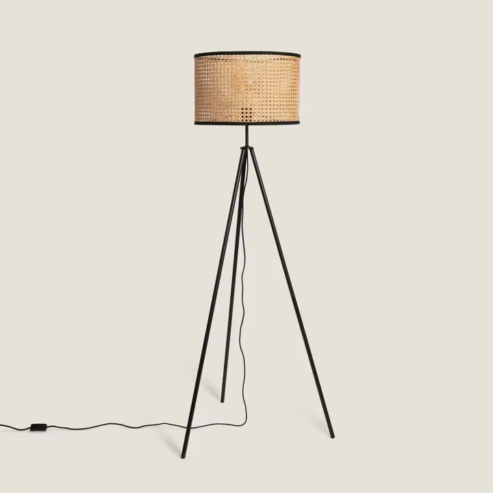 Ledkia Lámpara de Pie Ratán Huela ILUZZIA - Diseño Único y Elegante para Iluminación de Interiores - 1